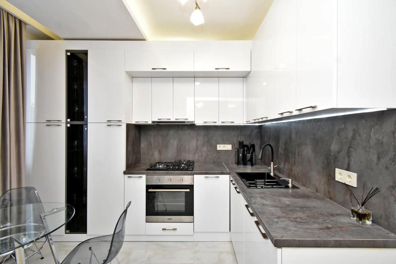 Apart House In Centr Koghbaci Strit Jerevan Buitenkant foto